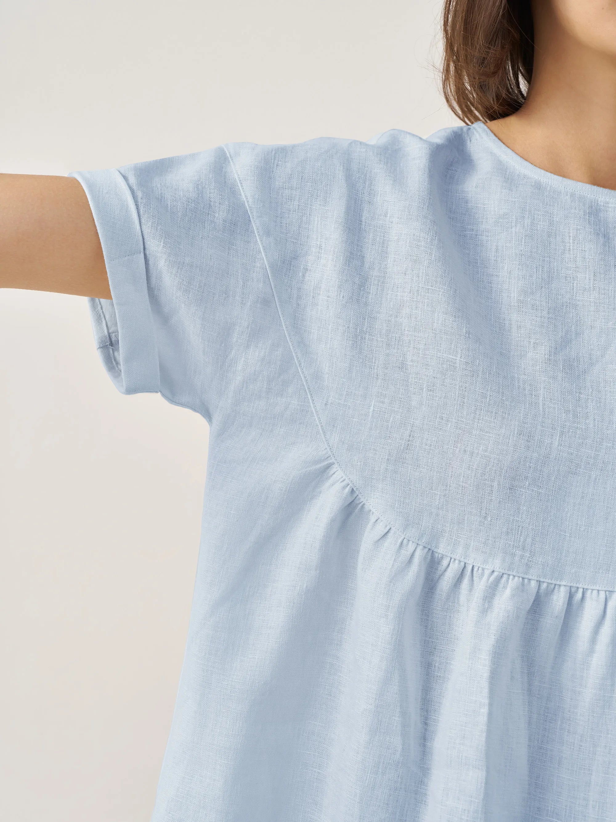 100% Linen Round Neck Pleated Pullover Top QUINLAN