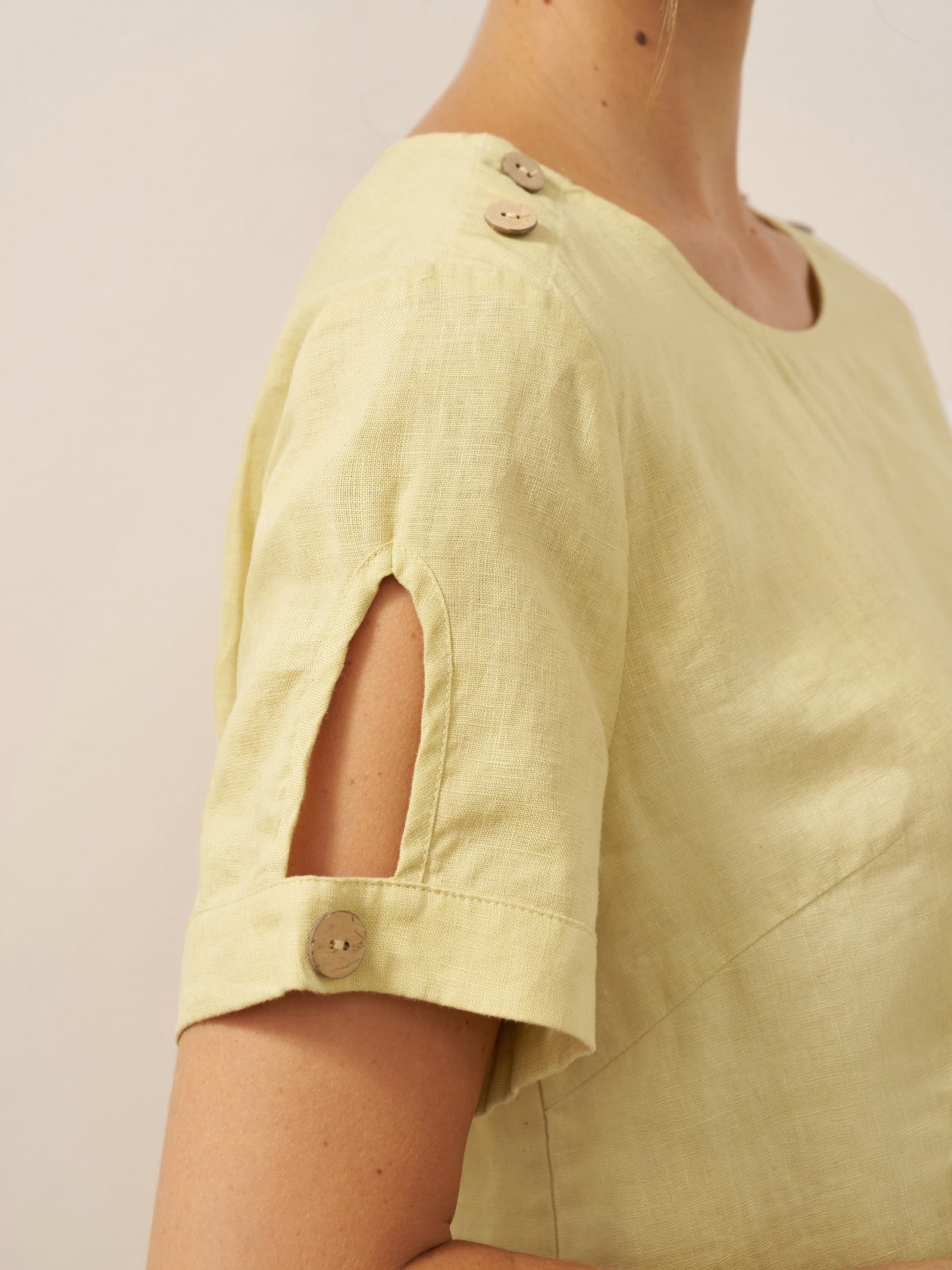 100% Linen Eyelet Short Sleeve Pullover Top ADA