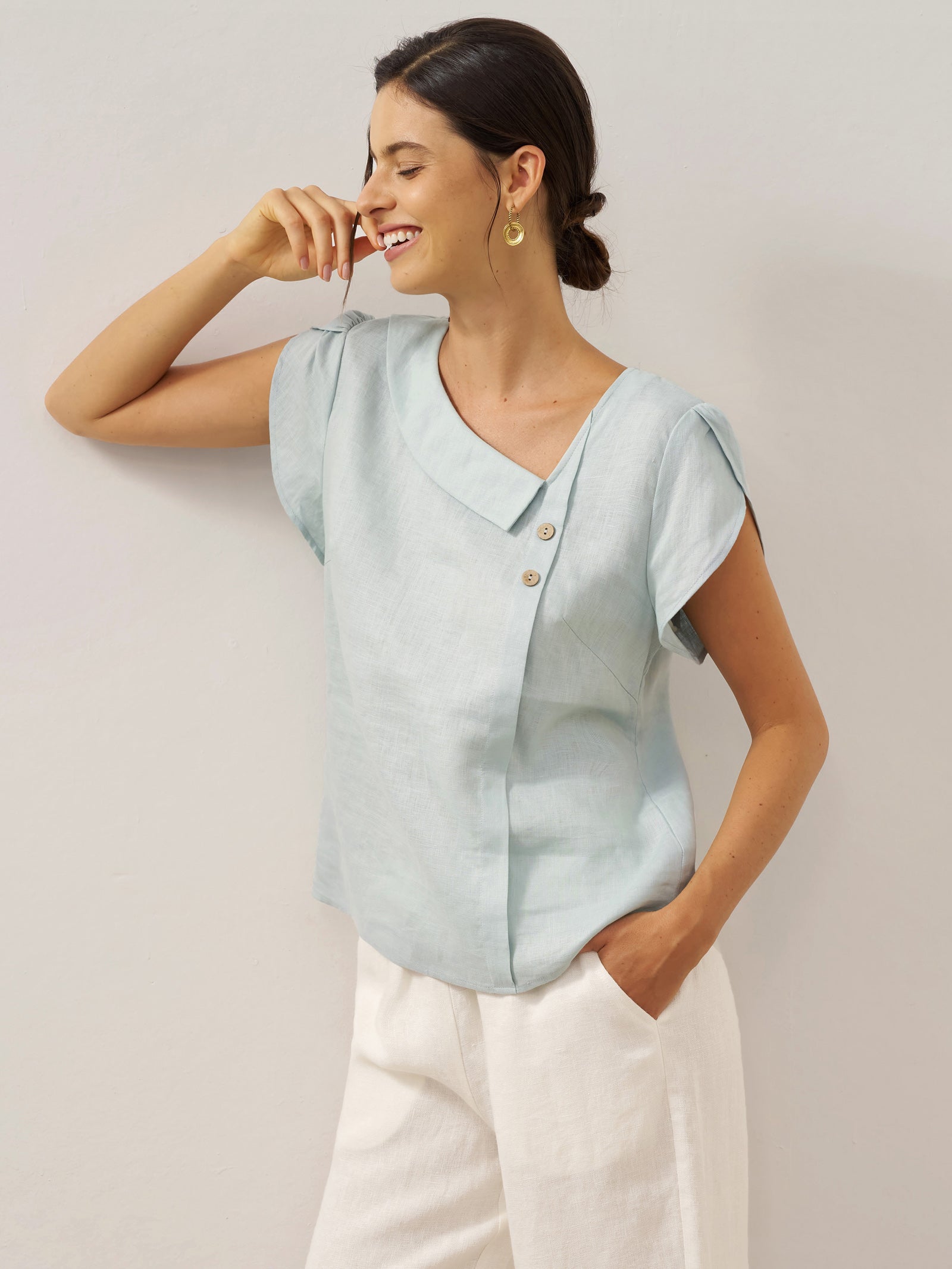 100% Linen Crescent Collar Flutter Sleeve Top FARA