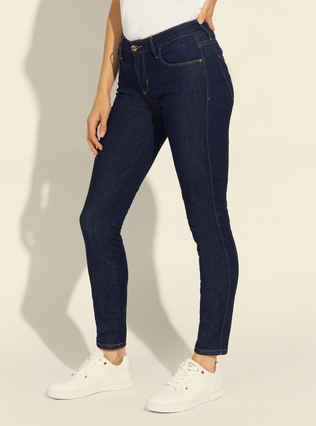 Low-Rise Sexy Curve Denim Jeans in Balea Wash