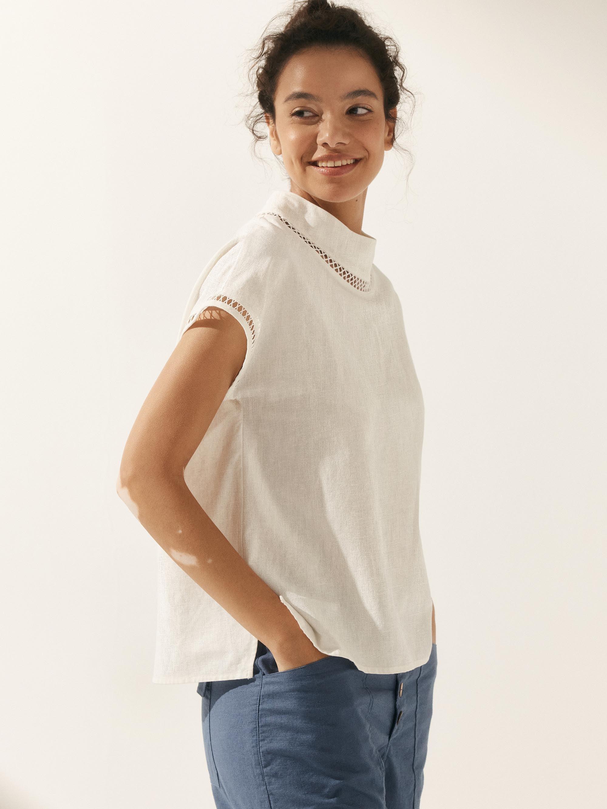 Linen Cutout Turtleneck Top QUINN