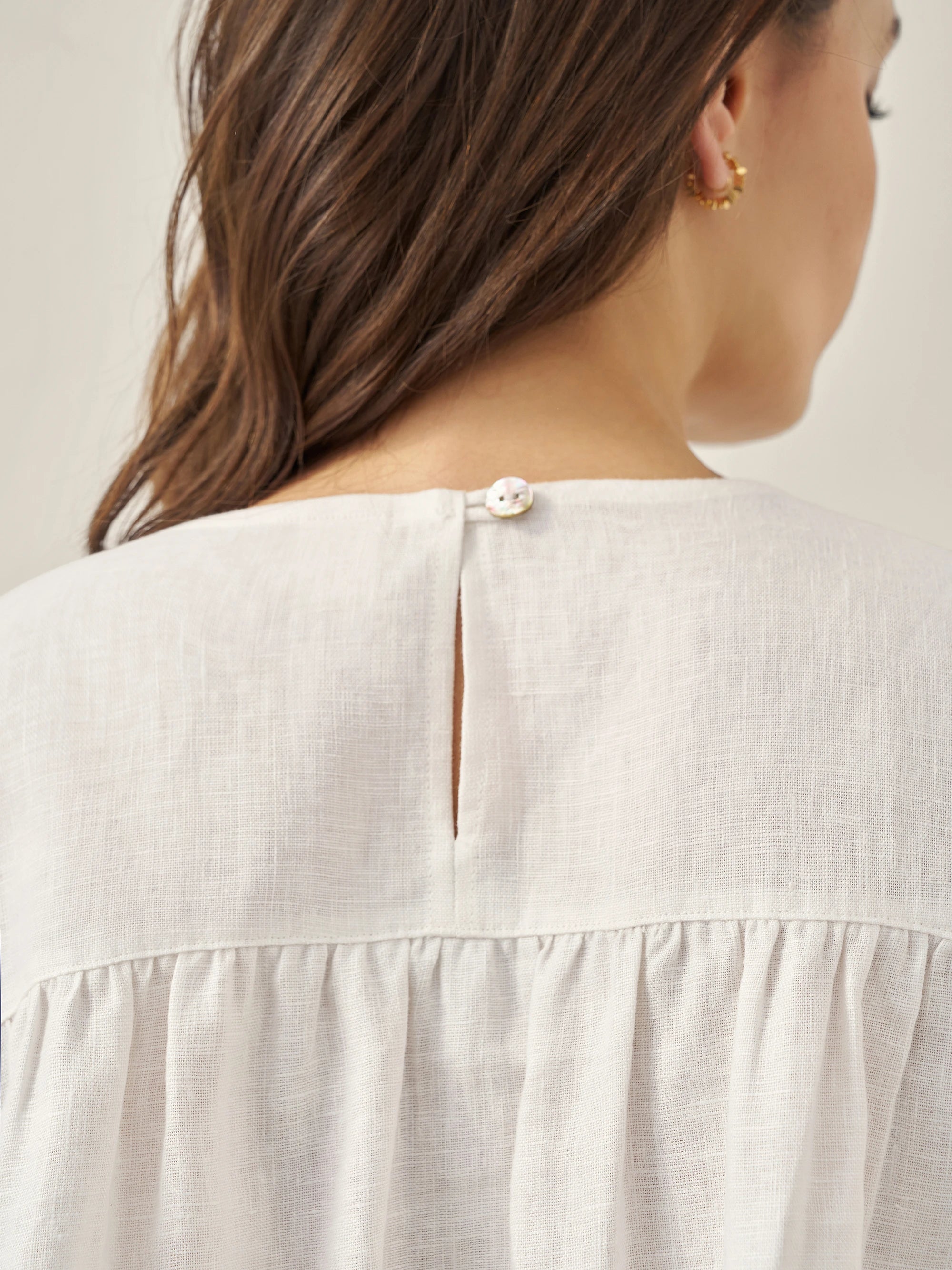 100% Linen Round Neck Pleated Pullover Top QUINLAN