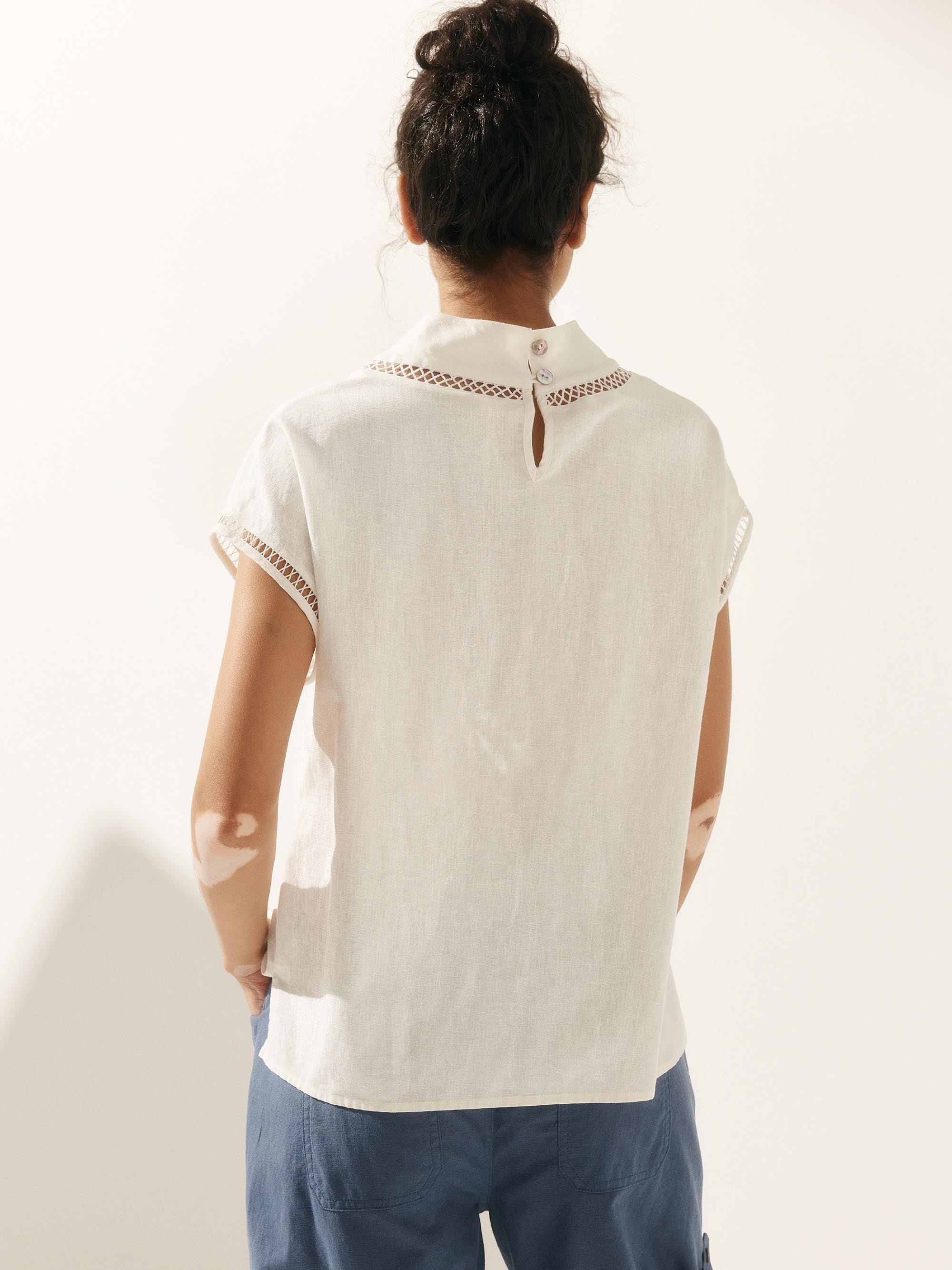 Linen Cutout Turtleneck Top QUINN