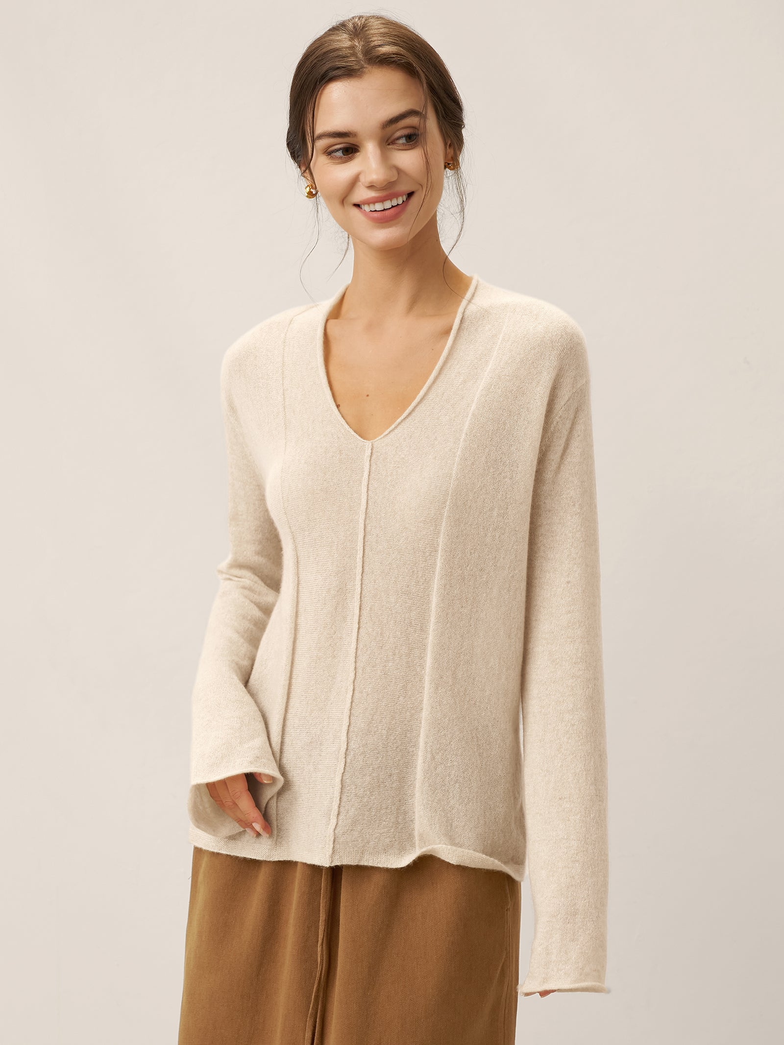 100% Mongolia Cashmere Lightweight V-Neck Sweater