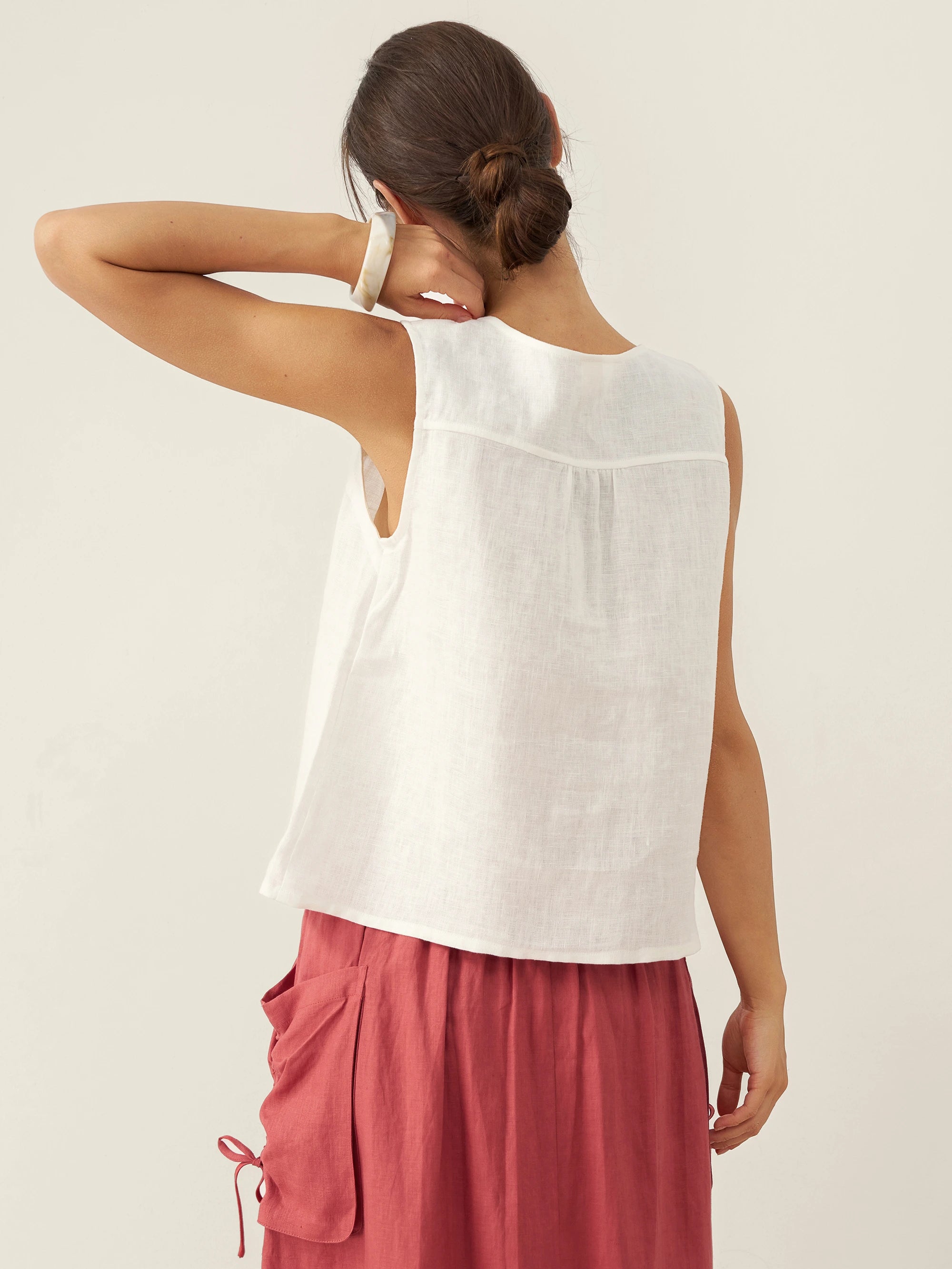 100% Linen V-Neck Sleeveless Tank Top NICOLE
