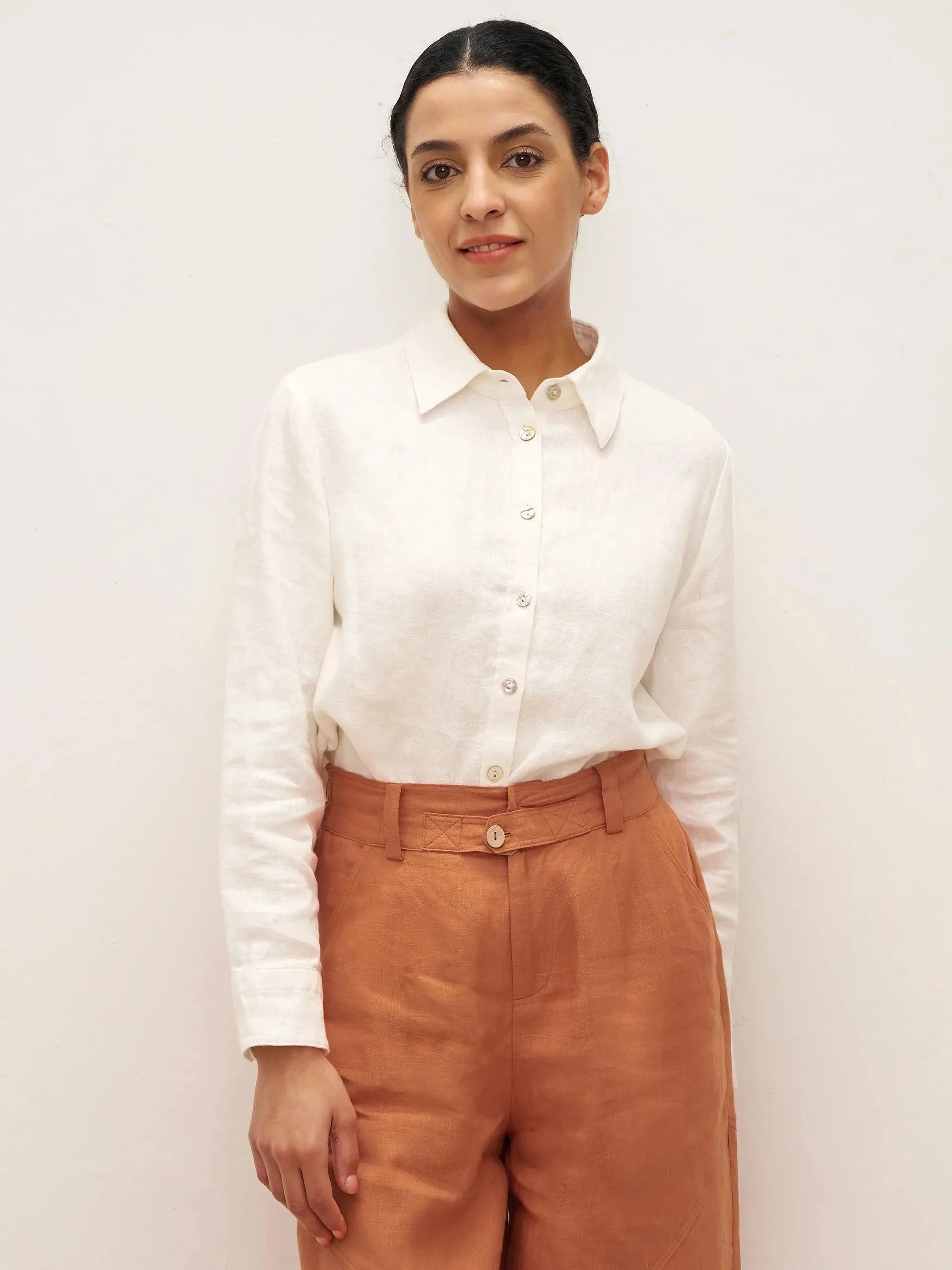 100% Linen Button-Front Shirt with Extended Hem JOVAN